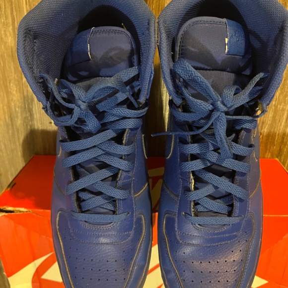 Nike - Picture 9 of 9